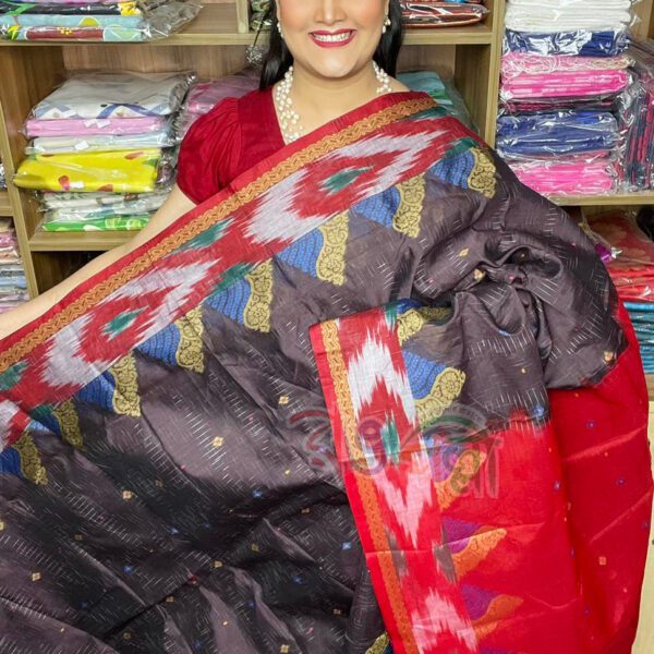Elegant Kotki Paar Maslice Saree in Deep Brown and Red